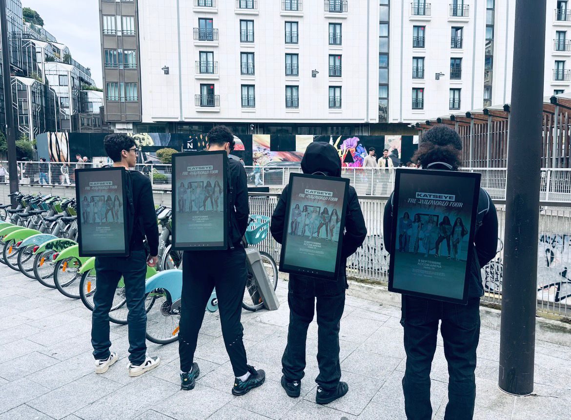 Walkers digitaux Média Move avec écrans portés